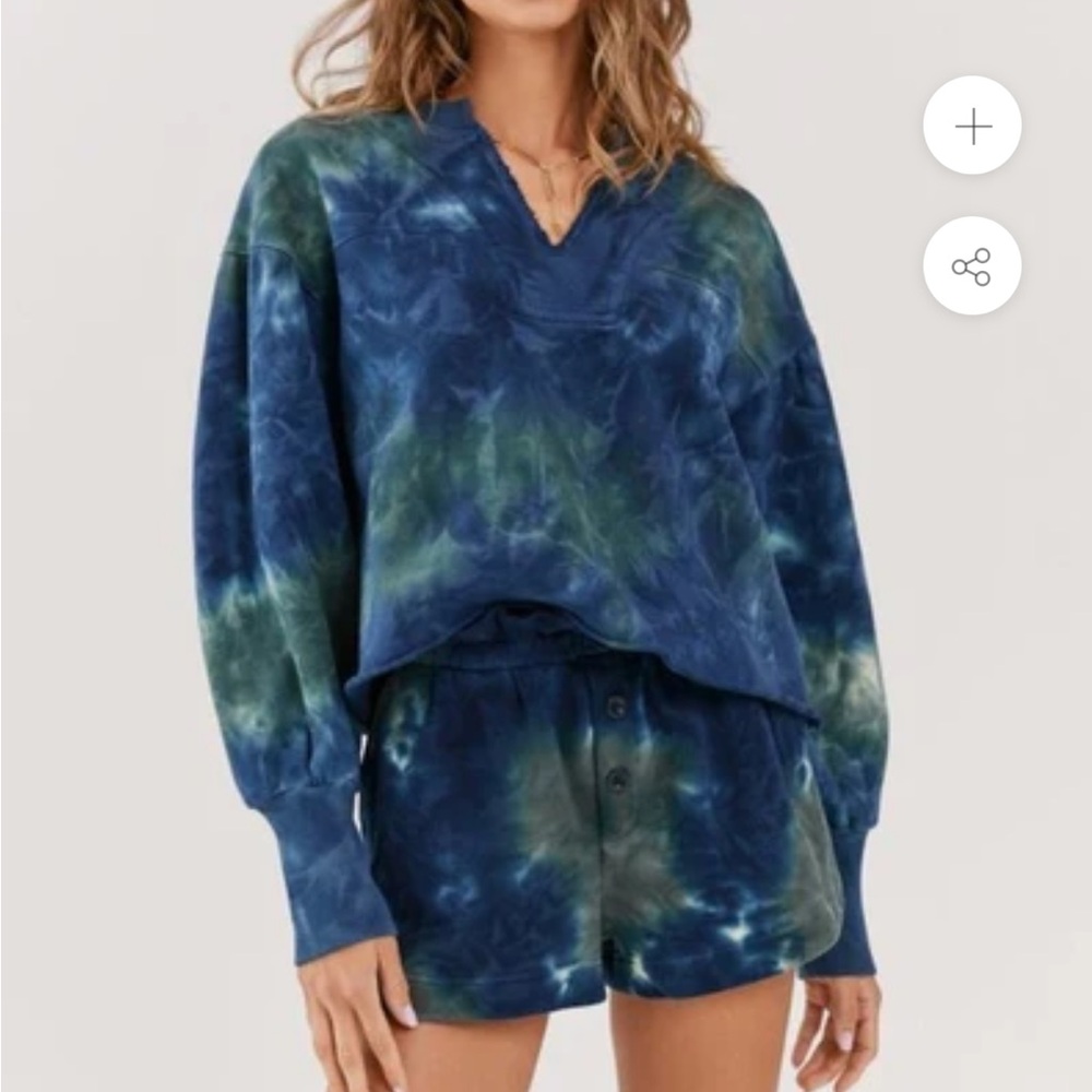 Something Navy Hazel tiedye sweatshirt size M